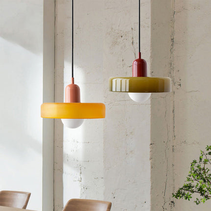 Bauhaus Design Hanglamp | Gekleurd Glas | Modern Interieur | Energiezuinig | Kies Jouw Ruimte | Eyecatcher Verlichting
