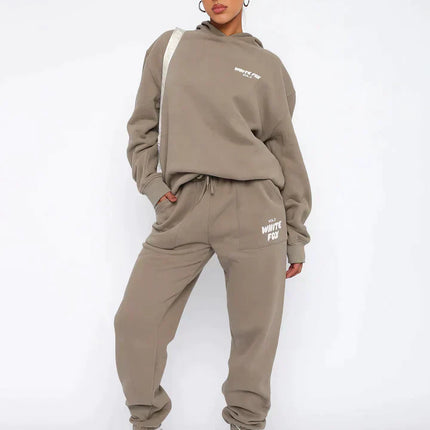 Dames Trainingspak Josephine | Stijlvol Sportief Ensemble | Hoogwaardig Ademend Materiaal | Mode & Functionaliteit | Elegant Ontwerp
