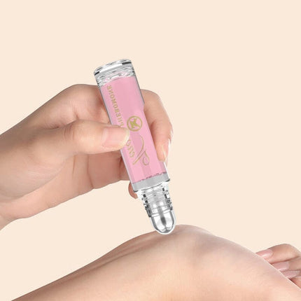 PheroScents | Feromonen Parfum Vrouwen | Verhoogt Charisma en Zelfvertrouwen | Verfijnde en Licht Geparfumeerde Geur | Ftalaatvrij | Makkelijk te Gebruiken Rollerball | Langdurige Geur | Compact en Reisklaar | Geschikt voor Elke Gelegenheid