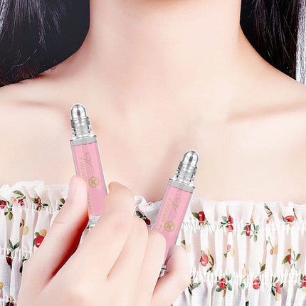 PheroScents | Feromonen Parfum Vrouwen | Verhoogt Charisma en Zelfvertrouwen | Verfijnde en Licht Geparfumeerde Geur | Ftalaatvrij | Makkelijk te Gebruiken Rollerball | Langdurige Geur | Compact en Reisklaar | Geschikt voor Elke Gelegenheid