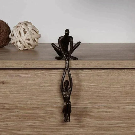 Beeldje Hars | Liefde en Evenwicht Decoratie | Origineel Cadeau Idee | Huisdecoratie Vitrinekast Slaapkamer Kantoor | 10,2x6,4x20,5 cm
