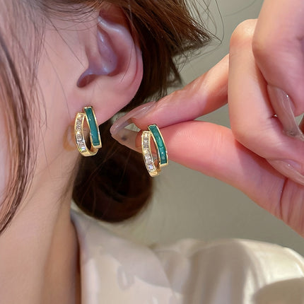 Zirconia Oorbellen | Elegante en Tijdloze Koreaanse Stijl | Subtiele Studs Verfijnde Hoops Opvallende Hangers | Comfortabel Lichtgewicht | Geschikt voor Dagelijks en Speciale Gelegenheden | Duurzaam Verfijnd Accessoire