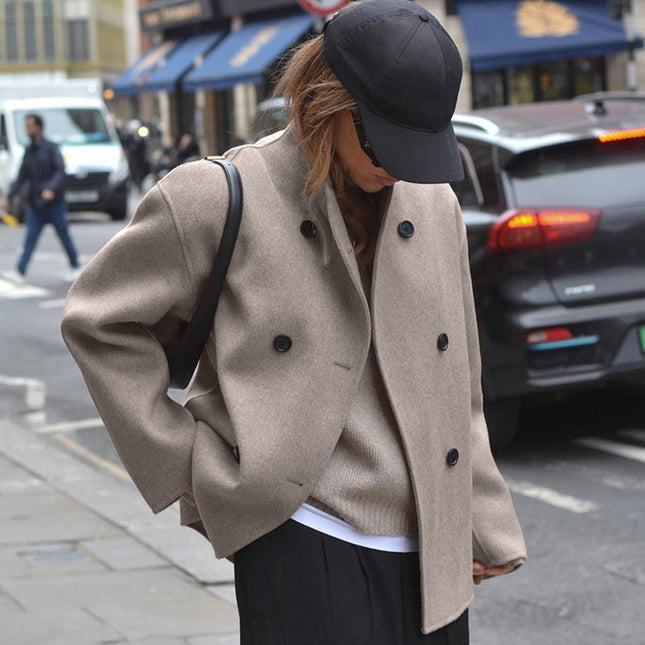 Damesmode Herfstjas | Oversized Knopen | Comfortabele Pasvorm | Hoogwaardige Materialen | Onderhoudsvriendelijk | Stijlvolle Jassen