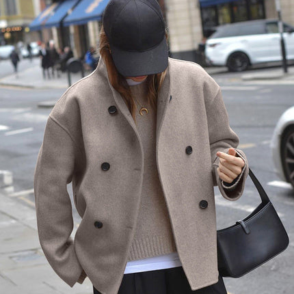 Damesmode Herfstjas | Oversized Knopen | Comfortabele Pasvorm | Hoogwaardige Materialen | Onderhoudsvriendelijk | Stijlvolle Jassen
