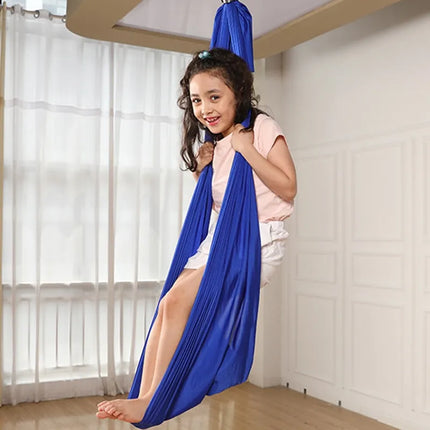 Calm Cocoon Hangmat Voor Kinderen | Sensorisch Ontwikkelingsspeelgoed | Therapeutisch Effect | Motorische Vaardigheden | Evenwicht & Focus | Ademend Katoenmateriaal | Verkrijgbaar in Maten S en M | Geruststellende Schommelervaring