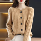 Samira Wollen Damesvest | Losse Pasvorm | Hoogwaardig Wol | Warme Elegante Look | Stijlvolle Knopen | Comfort en Stijl | Veelzijdig te Combineren | Ideale Laag voor Koude Dagen | Essentiële Garderobe toevoeging