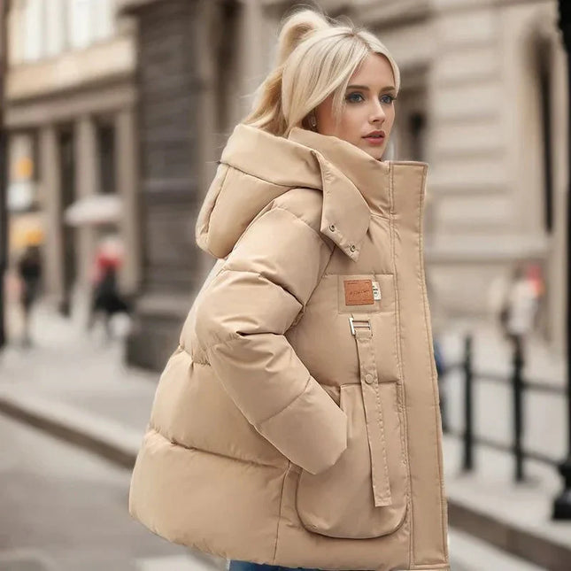 Dames Winterjack | Zwarte Donsjas | Winddicht & Waterdicht | Met Capuchon | Tijdloos Design | Warme Gevoerde Katoenen Jas | Perfect voor Winter 2023 | Urban-Amsterdam Collectie | Diverse Maten Beschikbaar
