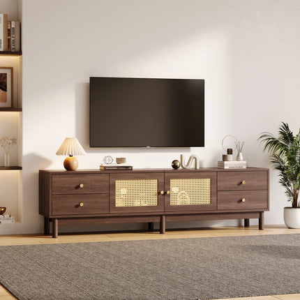 1.8m lang TV-meubel in donkere houtlook met twee rattan deuren, vier laden, kabelbeheer en hydraulische scharnieren – voor 80-inch | Donkerhouten TV-meubel 180cm | Rattan Deuren | 4 Laden | Tot 80" TV