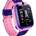 Kinder GPS Smartwatch Met Locatie Volgen En Telefoonfunctie | SOS Noodknop | Tweezijdige Communicatie | Waterbestendig | Geofencing | Duurzaam En Comfortabel | Realtime Locatie App | Met Camera | Oplaadbaar Ontwerp