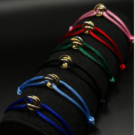 Infinity Armband | Luxe Kleurige Sieraden | Stijlvolle Clip-on Sluiting | Tijdloze Tri-Color Stijl | Vergulde Materialen