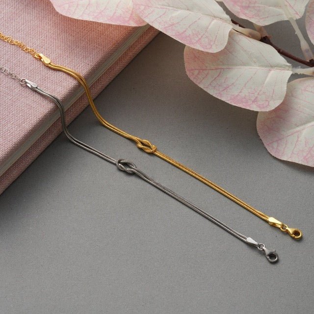 Visconte Armband | Liefdesknoop | Elegant Roestvrij Staal | Waterdicht | Verstelbaar 17-20.5 cm | Unisex | Tijdloos Liefdessymbool | Hypoallergeen | Geschikt Voor Hem En Haar | Perfect Cadeau | Sterk En Duurzaam