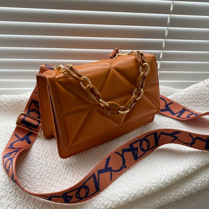 Savannah Dames Handtas Gewatteerd | Ketting Riem | Flap Klepsluiting | Crossbody Schoudertas | Verkrijgbaar in Vier Kleuren | Stijlvol Design | Veelzijdige Draagopties | Casual en Klassiek