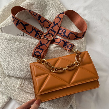 Savannah Dames Handtas Gewatteerd | Ketting Riem | Flap Klepsluiting | Crossbody Schoudertas | Verkrijgbaar in Vier Kleuren | Stijlvol Design | Veelzijdige Draagopties | Casual en Klassiek