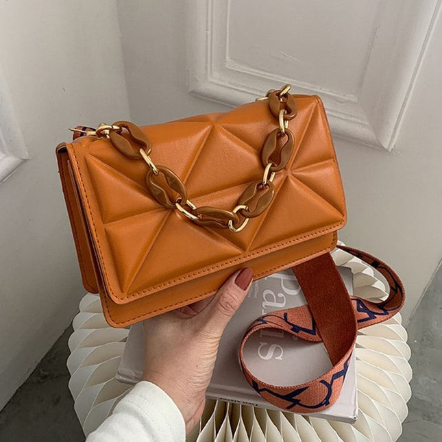 Savannah Dames Handtas Gewatteerd | Ketting Riem | Flap Klepsluiting | Crossbody Schoudertas | Verkrijgbaar in Vier Kleuren | Stijlvol Design | Veelzijdige Draagopties | Casual en Klassiek