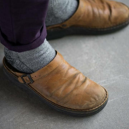 Comfortabele Herenpantoffels Leer Antislip Zool | Stijlvolle Orthopedische Huisschoenen | Duurzame Ondersteuning en Luxe | Geschikt voor Binnenshuis Gebruik | Ideaal voor Alle Seizoenen | Hoogwaardige Materialen