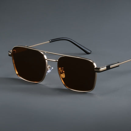 Herenzonnebril Full-Rim | Stijlvol Koper Montuur | Lichtblokkende Polycarbonaat Glazen | Casual & Comfortabel | Noah