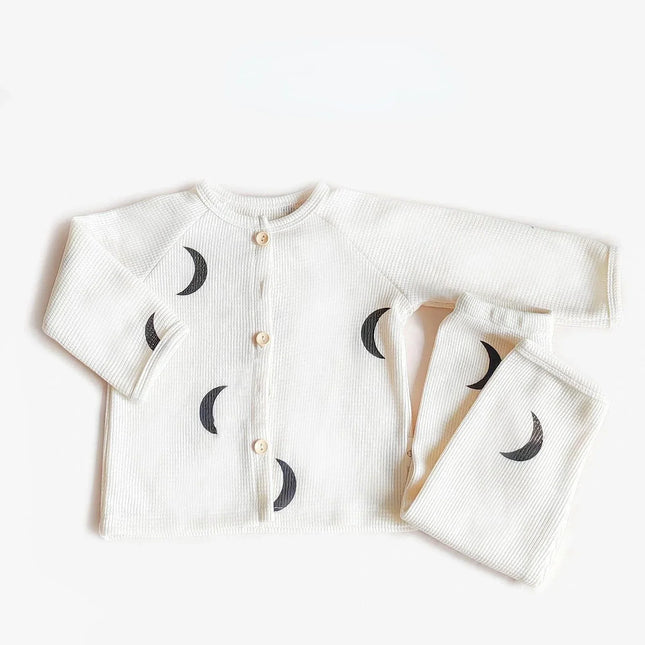 Mini Fashion™ Kinder Pyjama | Ademend Katoen | Zacht & Hypoallergeen | Uniseks Ontwerp | Comfortabel & Stijlvol | Inclusief Broek & Top | Geschikt voor Gevoelige Huid | Elastische Taille | Vrije Beweging | Verkrijgbaar in Maten 1-5 Jaar