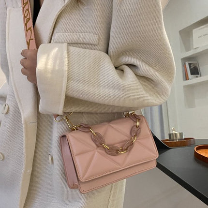 Savannah Dames Handtas Gewatteerd | Ketting Riem | Flap Klepsluiting | Crossbody Schoudertas | Verkrijgbaar in Vier Kleuren | Stijlvol Design | Veelzijdige Draagopties | Casual en Klassiek