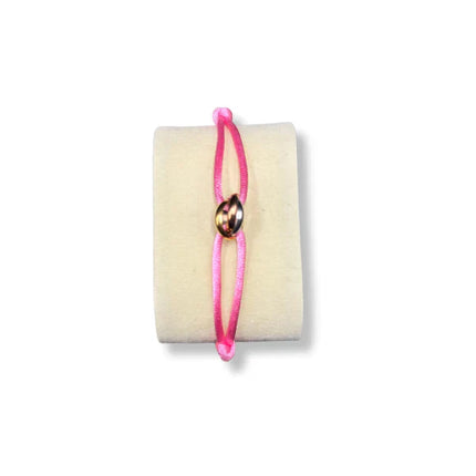 Infinity Armband | Luxe Kleurige Sieraden | Stijlvolle Clip-on Sluiting | Tijdloze Tri-Color Stijl | Vergulde Materialen