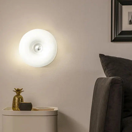Donut Vorm LED Lamp | Modern Design | Energiezuinige Technologie | Dimbaar Licht | Glas en Metaal | Sfeervolle Verlichting | Elegante Tafellamp | 40W | Woonkamer Slaapkamer Kantoor | Verfijnde Functionele Verlichtingsoplossing